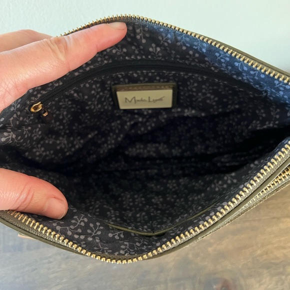 Moda Luxe Olive Green Joyna Crossbody Purse - Picture 4 of 7